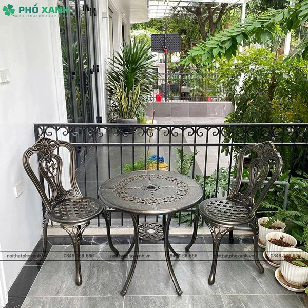 Tận hưởng kỳ nghỉ hè trọn vẹn ngay tại ban công nhà bạn