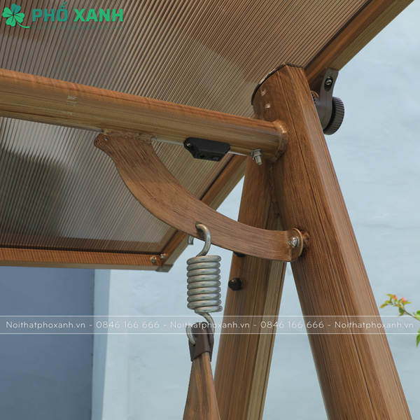 Xích đu nhập khẩu ba chỗ nhôm đúc màu gỗ tích hợp mái che năng lượng mặt trời XDNK3C-NLDCG